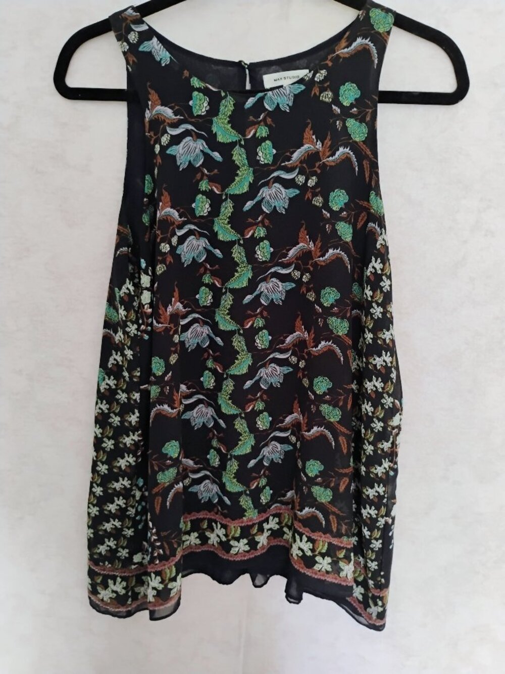 Max Studio Black Botanical Floral Chiffon Tank Size Small